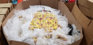 FULL PALLET CLOTHING BOX CONTAINING BRANDED FLORAL DETAIL VEST TOPS IN VARIOUS SIZES