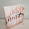 2500 X BRAND NEW MISSGUIDED LARGE PAPER CARRIER BAGS 47 X 44 X 14 CM (25 PACKS OF 100) IN 1 PALLET BOX (INCLUDED)