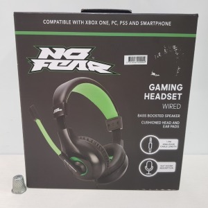 32 X BRAND NEW NO FEAR CUSHIONED BASS BOOSTED GAMING HEADPHONES WITH MIC - (360 SOUND ABSORPTION) 1.4 METER CABLE LENGTH - IN 2 BOXES