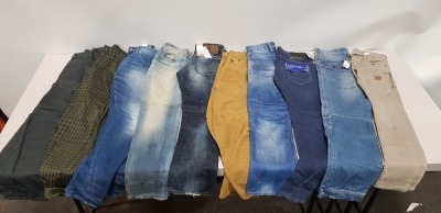 10 X BRAND NEW G-STAR JEANS IN VARIOUS STYLES AND SIZES