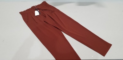 40 X BRAND NEW JACQUELINE DE YONG SMOKE PAPRIKA CATIA NOOS PANTS - SIZE SMALL