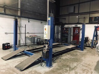 WERTHER OMA 4 POST VEHICLE LIFT, MODEL 522BL, SERIAL NO 91975 *** PLEASE NOTE THIS ASSET IS LOCATED IN COVENTRY - CV7 *** ACCESS WILL BE GIVEN FOR GOODS TO BE COLLECTED ON THURSDAY 16TH MARCH 2023