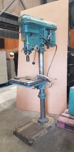 FOBCO 7/8 INCH PILLAR DRILL WITH VARIOUS SPINDLE SPEEDS