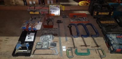 MIXED TOOL LOT TO INCLUDE DRAPER INCOMPLETE SOCKET SET - VARIOUS CLAMPS - EARLEX SUPER SPRAYER - TILE CUTTER - DRAPER NAIL GUN ETC