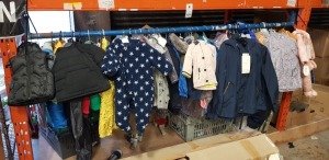 55 X BRAND NEW MIXED KIDS JACKETS / ONE PIECE BODY SUITS CLOTHING LOT TO INCLUDE BRITMINI BABYS ONE PIECE BODYSUIT IN PINK ( 3-6 MTHS ) - INDIGO GIRL RAINCOAT ( 6-7YRS ) - ZARA GREY BOYS GILLET ( 6-7 YRS ) - INDIVIDUAL BANANA PRINT RAINCOAT ( SIZE 6-7 Y