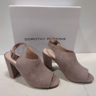 16 X BRAND NEW DOROTHY PERKINS SAVO TAUPE HEELED SANDALS - SIZE UK 7 - (RRP £28.00pp)