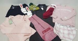 25 X BRAND NEW MIXED CLOTHING LOT TO INCLUDE NEW ERA HATS - LONDON REBEL HEELS - LOUNGEABLE COMFY SOCKS - SIMPLY BE DRESS - GYM SHARK PANTS - PLT TOPS - MISSGUIDED DENIM SHORTS - PLT BODYSUITS ETC - ALL IN VARIOUS SIZES