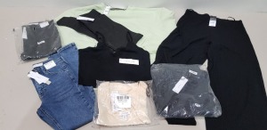 30 X BRAND NEW MIXED CLOTHING LOT CONTAINING TOPSHOP FAUX LEATHER LEGGINS ( SIZE UK 6 ) - TOPSHOP HIGH WAISTED SKINNY JAMIE JEANS ( SIZE W24-L30 ) - TOPSHOP GREEN CREW NECK SWEATER ( SIZE M ) - WALLIS BLACK STRAIGHT CUT PANTS ( SIZE UK 12 ) AND FOREVE