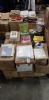 APPROX 1000 MIXED LOT CONTAINING NINJA CARROT PENS - ANKO A4 MUSIC BOOKS - SECRET CANDY GIFT BAGS - JEWELLERY HOLDERS - CLOTH BAGS AND A4 FOLDERS ON 1 PALLET - 2