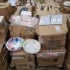 APPROX 1000 PIECE MIXED LOT CONTAINING - FUNKY DOG/WELCOME BABY CARDBOARD/PAPER PLATES - SPIDER NAPKINS - CUPCAKE BOXES - CHEESE CAKE BOXES - PLASTIC FORKS ON 1 PALLET - 2