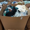 1 FULL PALLET BOX OF MIXED CLOTHING TO INCLUDE JEANS / LADIES SHORTS / LEGGINGS / T-SHIRTS / HEELS / SHIRTS / DRESSES / BLOUSES - ETC ALL IN VARIOUS STYLES AND SIZES