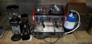 3 X PIECE LOT TO INCLUDE - LASPEZIALE S5 2 GROUP COMMERCIAL EXPRESSO COFFEE MACHINE YOM: 2019, S/N 983104 , 240V WITH FILTER AND VARIOUS PORTAFILTER ATTACHMENTS - 2 X ANFIM COFFEE GRINDERS