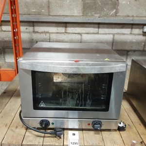 1 X BUFFALO DA957 CONVECTION OVEN 21 LITRE