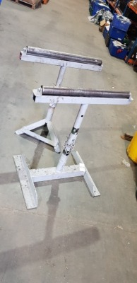 2 X HEAVY DUTY ROLLER STANDS - 70CM WIDE - HEIGHT- 90CM