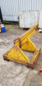 1 X INDUSTRIAL 1 TONNE CRANE FORK ATTACHMENT - ID - LT112677