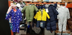 50 X BRAND NEW MIXED KIDS JACKETS / ONE PIECE BODYSUITS LOT WITH BRANDS TO INCLUDE M & S - JOHN LEWIS - JASPER CONRAD - MINI ZERO - GWS - IN VARIOUS STYLES ANS SIZES