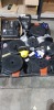 15 X MIXED GYM EQUIPMENT LOT TO INCLUDE PLATE WEIGHTS / DUMBELLS / CAST IRON DUMBELL SET / KETTLEBELLS - IN VARIOUS WEIGHTS ( PLEASE NOTE THESE ARE NOT COMPLETE )