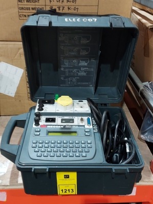 1 X USED BUT COMPLETE MEGGER PAT4 DVF/3 PORTABLE APPLIANCE TESTER - INCLUDES CASE AND ALL POWER CABLES