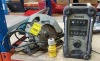 2 PIECE TOOL LOT CONTAINING 1 X MAKITA CIRCULAR MAKITA ( 5704R) 100V -190MM BLADE SIZE - AND 1 X MAKITA DAB RADIO ( LXT )