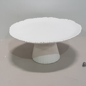 24 X BRAND NEW THE VINTAGE GARDEN ROOM WHITE CERAMIC CAKE STANDS IN 12 BOXES SIZE - 35CM X 16CM