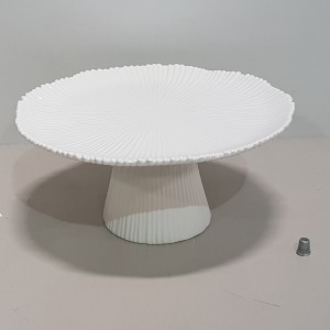 24 X BRAND NEW THE VINTAGE GARDEN ROOM WHITE CERAMIC CAKE STANDS IN 12 BOXES SIZE - 35CM X 16CM