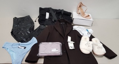 25 X BRAND NEW MIXED CLOTHING LOT CONTAINING - ZARA BUTTONED COAT - BOO HOO MAN FAUX LEATHER PANTS - TRUFFLE BOXED HEELED SHOES - LEVIS T-SHIRT - MANGO BAG ETC IN VARIOUS SIZES IN 1 TRAY