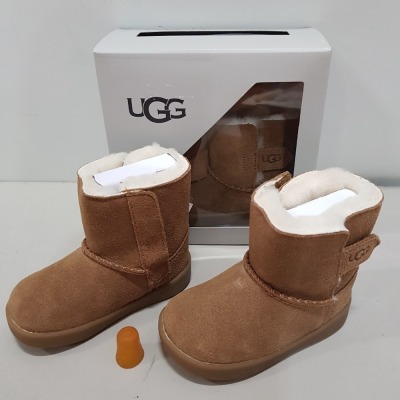 12 X BRAND NEW BOXED BABY FAUX FUR KEELAN UGG BOOTS IN BROWN - ALL IN SIZE BABYS 12- 18 MONTHS( 4 ) - IN 1 BOX