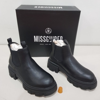 15 X BRAND NEW MISSGUIDED BLACK FAUX LEATHER CHUNKY DOUBLE TAB CHELSEA BOOTS IN SIZE 4 - RRP-£45.00 TOTAL RRP-£675.00