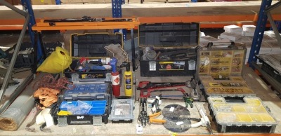 FULL BAY MIXED TOOL LOT CONTAINING - 2 X BATAVIA WORK TRESSEL WITH TELESCOPIC LEGS - 3 X TOOL BOXES WITH VARIOUS TOOLS INSIDE - 3 X STANLEY FATMAX PRO ORGANISER BOXES - BRAND NEW UNIVERSAL GRINDING DISCS- CROW BARS - ETC