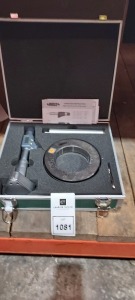 1 X DIGITAL 3 POINT INTERNAL MICROMETERS