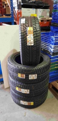 4 X BRAND NEW MICHELIN LATITUDE TYRES SIZE - 285/45 R 19