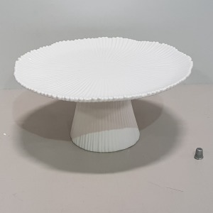 24 X BRAND NEW THE VINTAGE GARDEN ROOM WHITE CERAMIC CAKE STANDS - SIZE - 35CM X 16CM - IN 12 BOXES