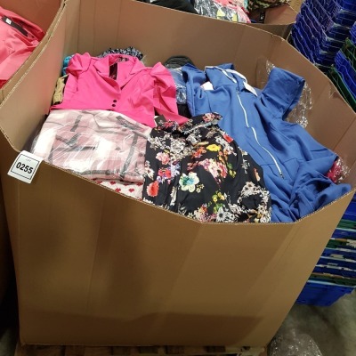 FULL PALLET OF VARIOUS CLOTHING CONTAINING NOUVELLE HOODIES / I-X LONDON PINK CROP TOPS / FLORAL PRINT PANTS / NOUVELLE MAXI DRESS / MALAIKA COAT / T-SHIRTS - ALL IN VARIOUS STYLES AND SIZES