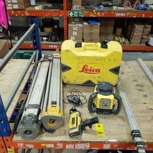 1 X LEICA RUGBY 620 LASER LEVEL AND LEICA ROD EYE 120 BASIC ALSO TO INCLUDE 2 X TRIPODS , 1 X CARRY CASE , 1 X MEASURING TOOL AND POWER LEAD ( PLEASE NOTE THIS IS NOT TESTED )