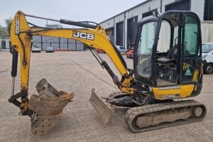 JCB 8026 CTS RUBBER TRACKED MINI EXCAVATOR WITH 3 BUCKETS, HRS 3213.8, YEAR 2017, SERIAL NUMBER 2228