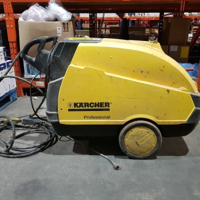 1 X KARCHER COMMERCIAL ( HDS745) - DIESEL POWERED FOR HOT WATER - INCLUDES POWER LEAD AND ALL HOSES - NOT TESTED