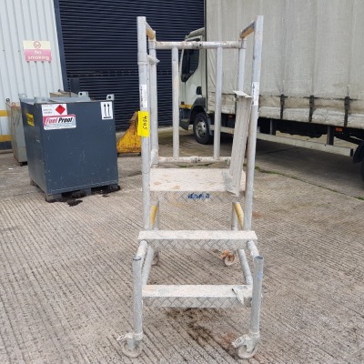 1 X LEWIS ALLUMINIUM SCAFFOLD TOWER PODIUM - EXTRA PLATFORM