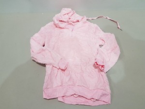 37 X BRAND NEW FLUFFY PINK 1/4 ZIP HOODED JUMPERS IN SIZES MEDIUM