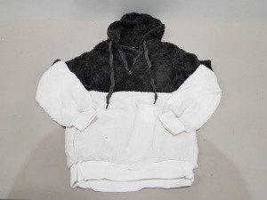 40 X BRAND NEW FLUFFY GREY AND WHITE 1/4 ZIP HOODIES SIZES SML/