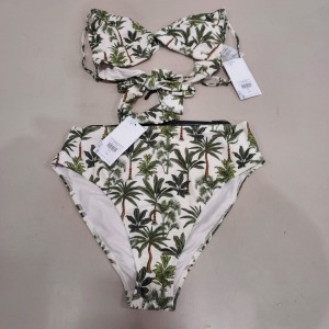 32 X PIECE BIKINI LOT CONTAINING 18 X WAREHOUSE TROPICAL PRINT BIKINI TOPS UK 8-10-12 RRP-£20 18 X TROPICAL PRINT BIKINI BOTTOMS SIKE UK 6-10 -12 RRP-£18