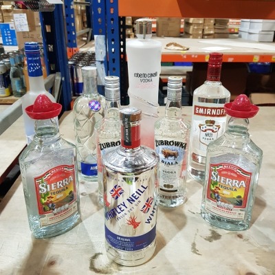 9 X BRAND NEW MIXED ALCOHOL LOT CONTAINING - 1X GREY GOOSE VODKA 700ML - 1X ROBERTO CAVALLI WATERMELON VODKA 1LITRE - 1X ABSOLUT LIMITED EDITION VODKA 1X WHITLEY NEIL LONDON GIN 1 LITRE ETC