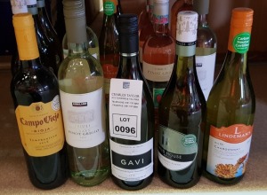 18 X BRAND NEW MIXED WINE LOT CONTAINING CAMPO VIEJO RIOJA - MUD HOUSE BLANC - KIRKLAND PINOT GRIGIO - LINDEMANS CHARDONNAY ETC ALL 750ML