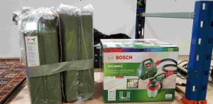 3 X PIECE MIXED LOT CONTAINING 1X BOSCH PFS 3000-2 SPRAY STATION - 2X METAL 20 LITRE FUEL CANS