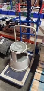 3 PIECE MIXED LOT CONTAINING 1 X SACK TRUCK / 1 X FOLDABLE PLATFORM TROLLEY AND 1 X HOP UP STOOL WITH WHEELS