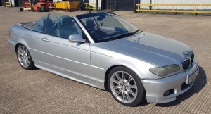 SILVER BMW 325 CI SPORT AUTO PETROL CONVERTIBLE 2494CC FIRST REGISTERED 26/4/2004 REG: NG04 FMF VIN NO : WBABW32090PL90915 MILEAGE :108,566 HAS V5 KEY NO MOT - EXPIRED 30/3/2023