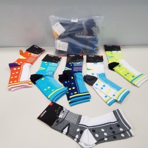 240 X BRAND NEW PAIRS OF COMFORT AND SOFT ANKLE / FULL SIZE SOCKS - ALL IN VARIOUS COLOURS AND PRINTS AND SIZES TO INCLUDE L AND XL ( IN 40 SEALED BAGS OF 6) - IN 2 TRAY NOT INCLUDED