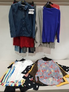 50 PIECE BRAND NEW MIXED WOMANS CLOTHING LOT TO INCLUDE T-SHIRTS / DRESSES / SWEATERS / LIGHT COATS / JEANS / SKIRTS ETC -ALL IN VARIOUS STLYES COLOURS AND SIZES ( PLEASE NOTE THIS IS ALL BRAND NEW BUT FACTORY SAMPLES FOR APPROVAL