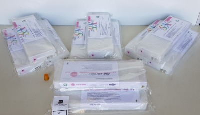 12 X BRAND NEW INK CARTRIDGE ISO - CHROME X CONTAINING MIXED COLOURS 1 LIGHT MAGENTA , 9 VIVID MAGENTA , 1 VIVID LIGHT MAGENTA , 1 MAGENTA ALL 700ML FOR USE WITH 6000 / 7000 / 8000 / 9000 SERIES PRINTERS