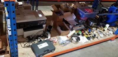 FULL BAY MIXED LOT CONTAINING HP OFFICE JET PRO 7740 PRINT, FAX, SCAN, COPY, WEB MACHINE, DYMO LABEL MACHINE, SLOW COOKER, COFFEE MACHINE, VARIOUS OXYGEN PRESSURE GAUGES, ETC