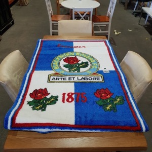 24 X BRAND NEW BLACKBURN ROVERS FC RUGS ( SIZE 123 CM LENGTH / 80 CM WIDTH